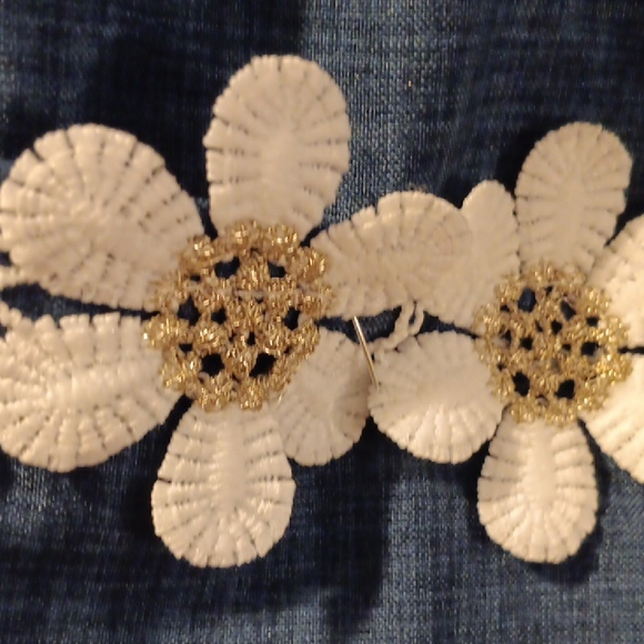 Floral Detailed Blue Shorts - Picture 8 of 8